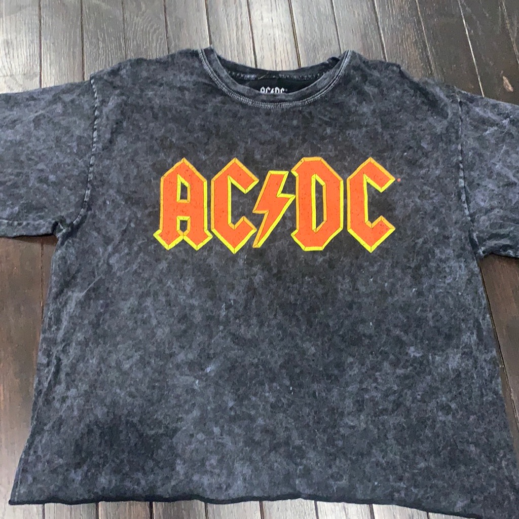Ac/Dc Crop